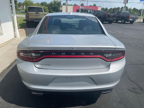 Used 2023 Dodge Charger SXT image 4