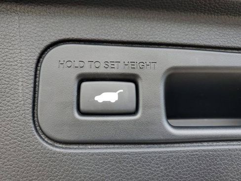 Used 2024 Honda Pilot EX-L image 9