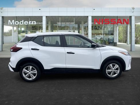 Certified 2023 Nissan Kicks S image 6