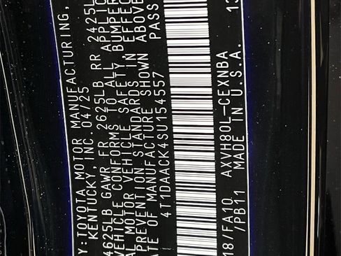 Used 2025 Toyota Camry LE image 29