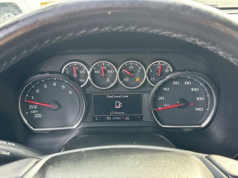 Used 2021 Chevrolet Tahoe LT w/ LT Signature Package image 28