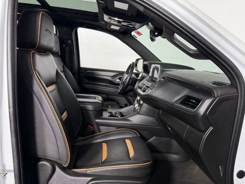 Used 2024 GMC Yukon AT4 image 32