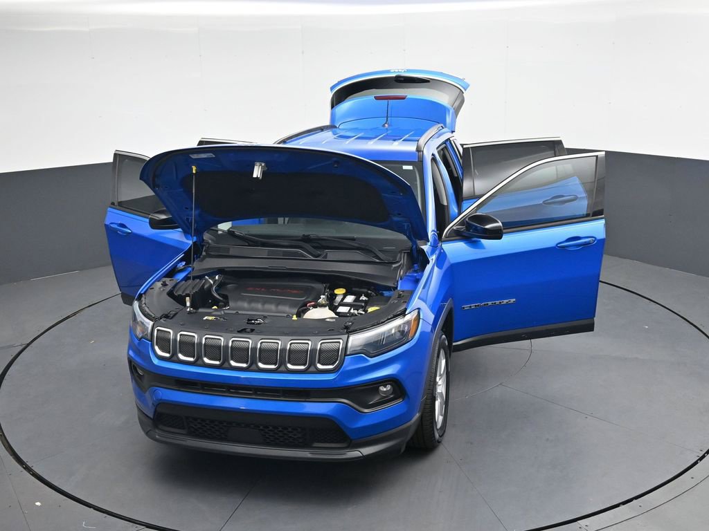 Used 2022 Jeep Compass Latitude w/ Convenience Group AWD/4WD image 43