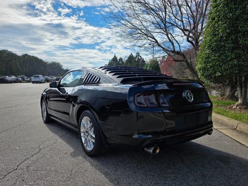 Used 2013 Ford Mustang Premium image 3