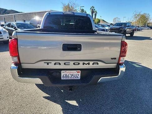 Certified 2019 Toyota Tacoma SR5 image 4