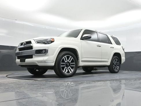 Used 2018 Toyota 4Runner Limited image 45