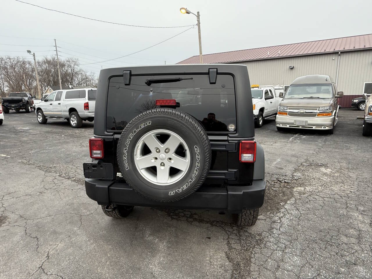 Used 2014 Jeep Wrangler Unlimited Sport w/ Quick Order Package 23S AWD/4WD image 4