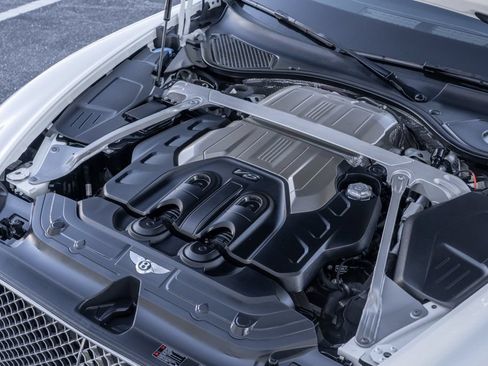 Used 2020 Bentley Continental GT AWD/4WD image 27
