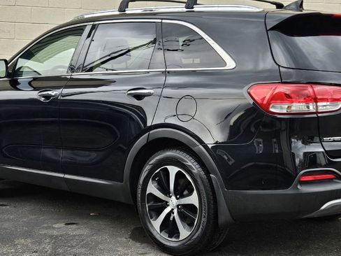 Used 2017 Kia Sorento EX w/ EX Advanced Touring Package image 3