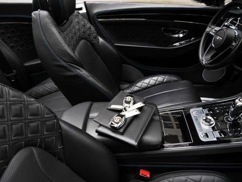 Used 2020 Bentley Continental GT image 31