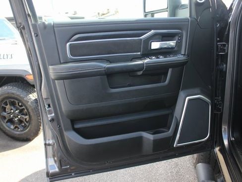 Used 2024 RAM 3500 Laramie w/ Night Edition image 20