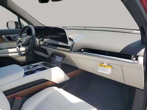 New 2026 Cadillac Vistiq Luxury image 14