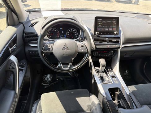 Used 2025 Mitsubishi Eclipse Cross SE AWD/4WD image 8