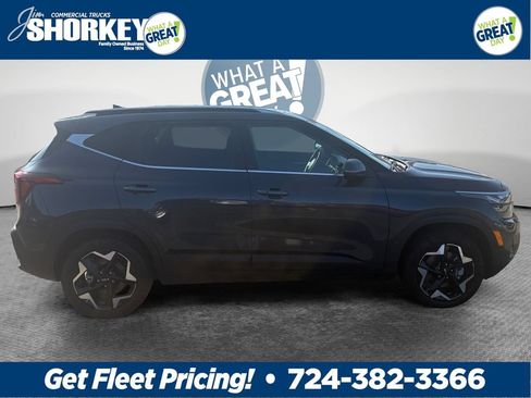 Used 2025 Kia Seltos EX w/ EX Sunroof Package AWD/4WD image 2