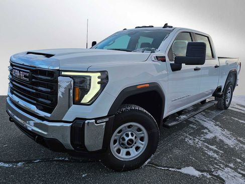 New 2025 GMC Sierra 2500 Pro image 3