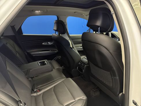 Used 2023 Genesis GV70 2.5T w/ Select Package image 29