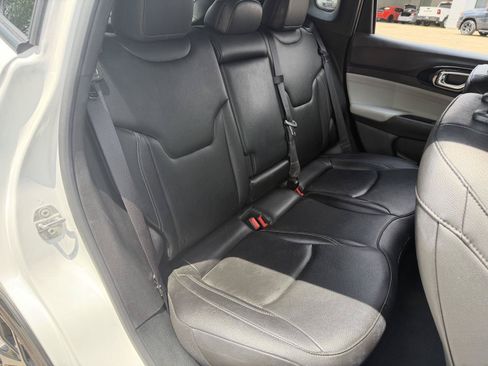 Certified 2025 Jeep Compass Limited AWD/4WD image 19
