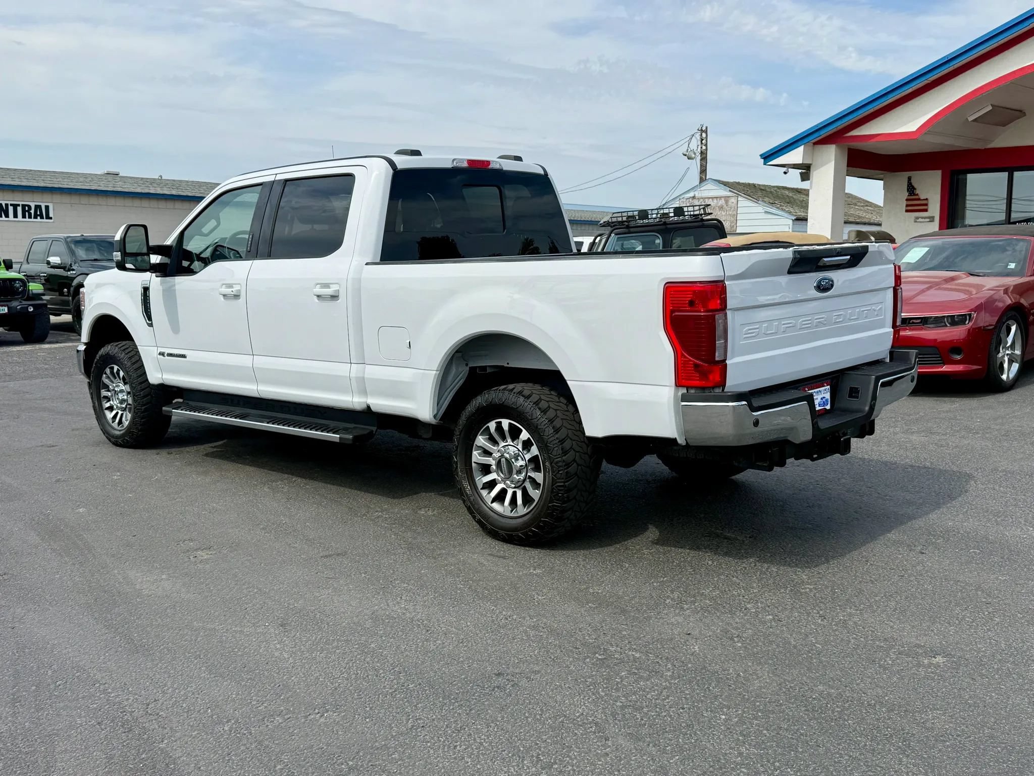 Used 2020 Ford F250 Lariat w/ Lariat Value Package AWD/4WD image 3