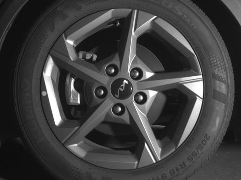 Used 2025 Kia K4 LXS image 12