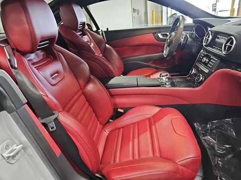 Used 2016 Mercedes-Benz SL 63 AMG image 10