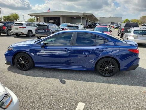 Used 2025 Toyota Camry SE w/ Multimedia Upgrade Package image 13