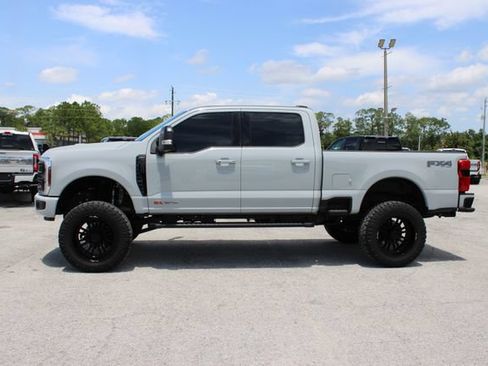 Used 2025 Ford F250 Lariat w/ Lariat Ultimate Package AWD/4WD image 5