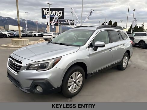 Used 2018 Subaru Outback 2.5i Premium image 7