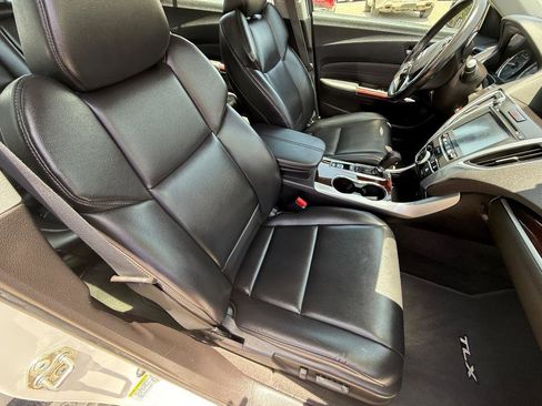 Used 2016 Acura TLX image 19