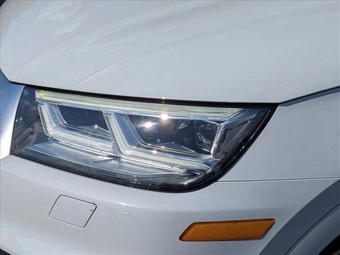 Used 2019 Audi SQ5 Prestige w/ Prestige Package AWD/4WD image 9