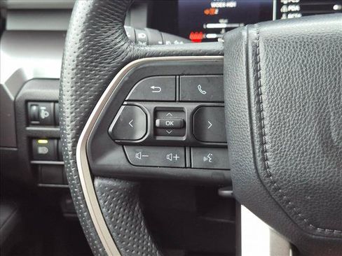 Used 2025 Toyota Tacoma TRD Sport RWD image 4