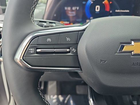 New 2026 Chevrolet Equinox EV LT w/ Comfort Package FWD image 16