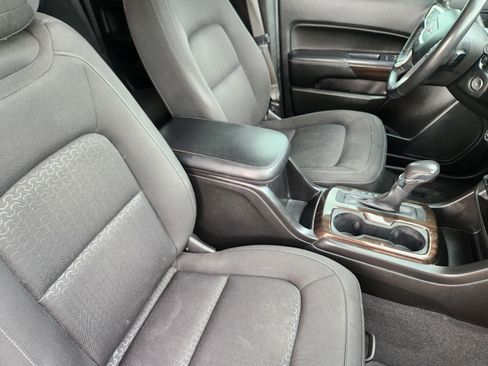 Used 2022 GMC Canyon Elevation w/ Trailering Package RWD image 10