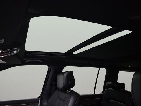 Used 2022 Jeep Wagoneer Series II w/ Premium Group I image 11