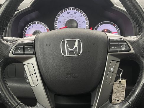 Used 2015 Honda Pilot Touring image 22