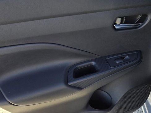 New 2025 Nissan Versa SV image 9