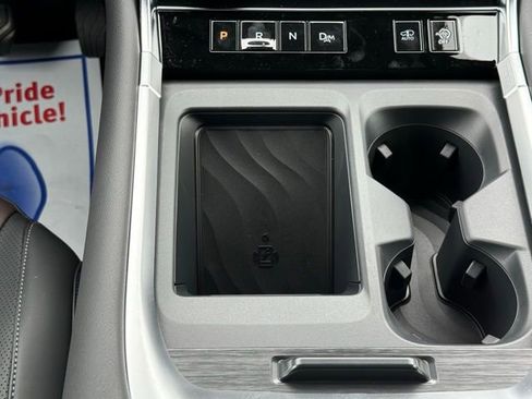 New 2025 Nissan Armada Platinum Reserve image 31