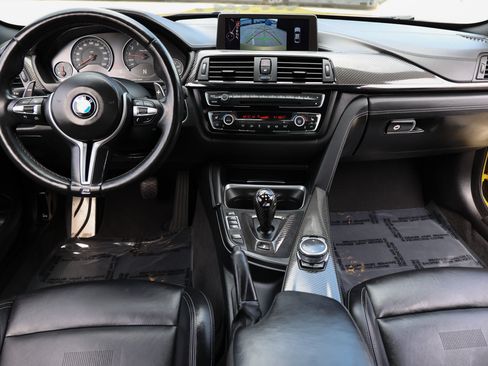 Used 2015 BMW M4 Coupe RWD image 2