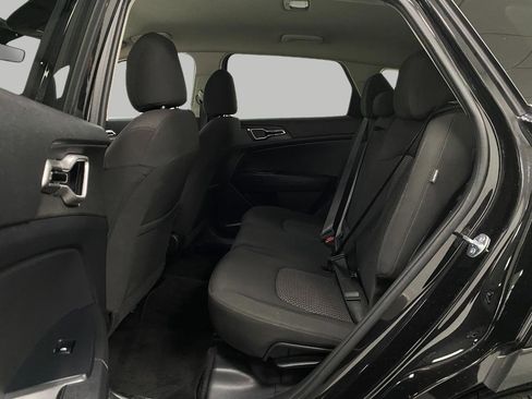 Used 2025 Kia Sportage LX image 27