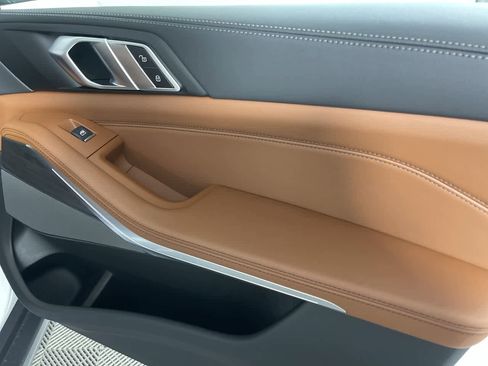 Certified 2024 BMW X5 xDrive40i w/ Premium Package image 17