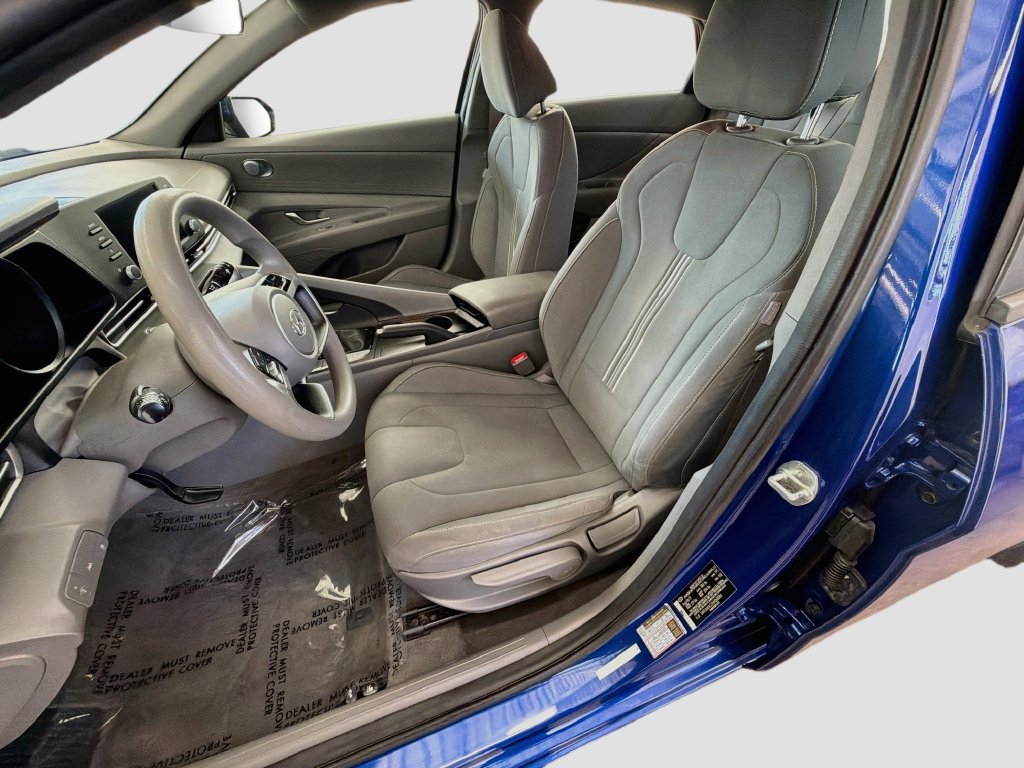 Used 2022 Hyundai Elantra SEL w/ Preferred Accessory Package FWD image 21