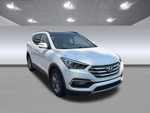 Used 2017 Hyundai Santa Fe Sport w/ 2.4L Tech Package 04 FWD image 5