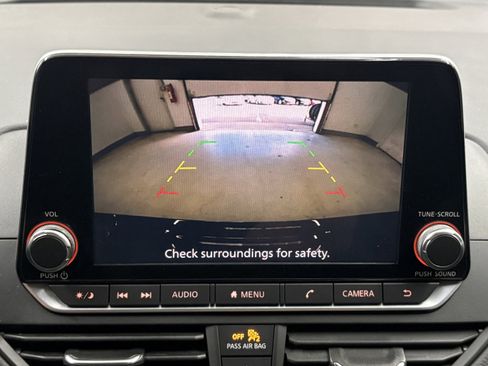 Used 2020 Nissan Altima 2.5 S FWD image 15