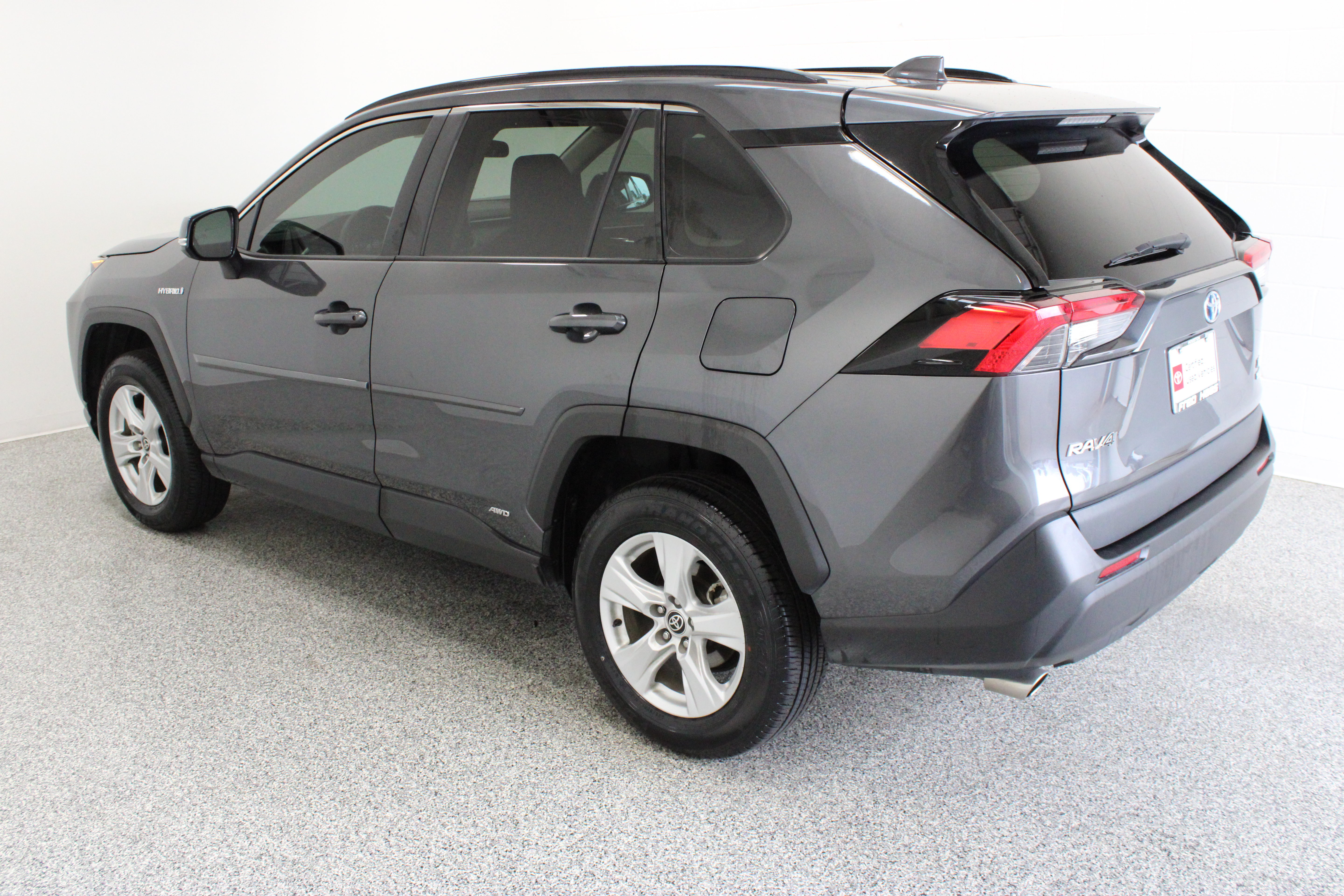 Certified 2021 Toyota RAV4 XLE w/ Convenience Package AWD/4WD image 9