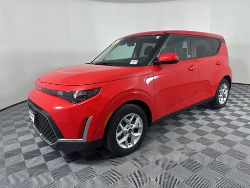 Used 2024 Kia Soul LX w/ Option Group 015 image 7