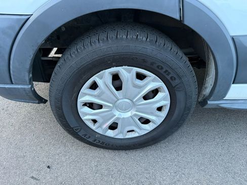 Used 2016 Ford Transit 150 XLT image 15