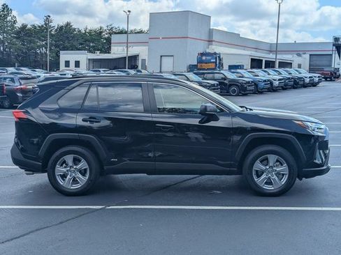 Used 2025 Toyota RAV4 LE AWD/4WD image 8
