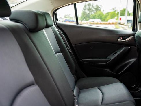 Used 2015 MAZDA MAZDA3 i Sport FWD image 9