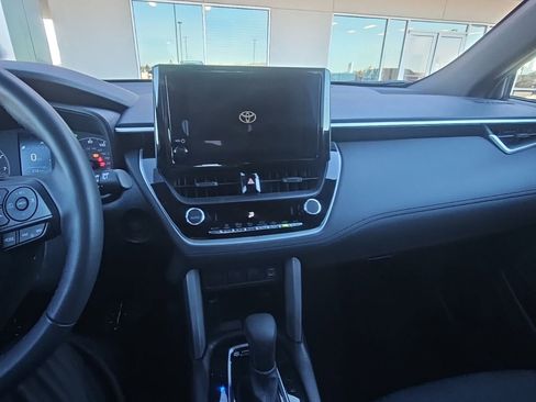 Used 2025 Toyota Corolla Cross AWD Hybrid image 11