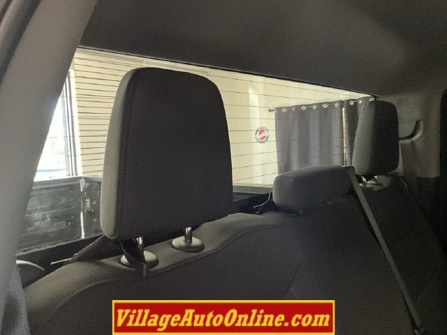 Used 2025 Chevrolet Silverado 3500 W/T AWD/4WD image 33