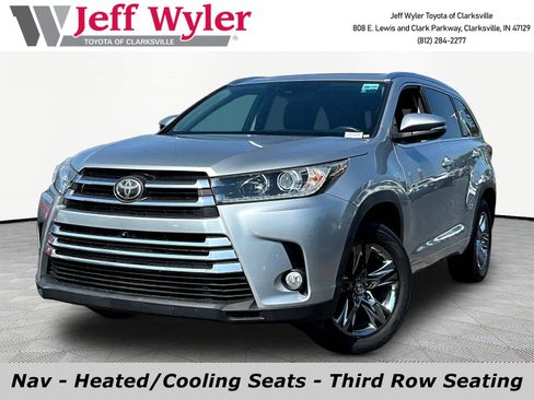 Used 2017 Toyota Highlander Limited Platinum FWD image 1